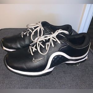 Nike Womens Leather Golf Shoe